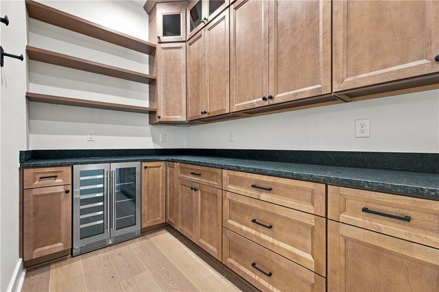 119 Button Bush Trail, Six Mile, SC 29682