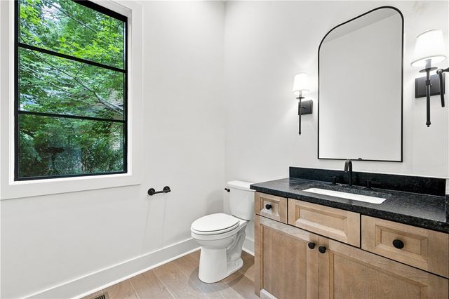 119 Button Bush Trail, Six Mile, SC 29682