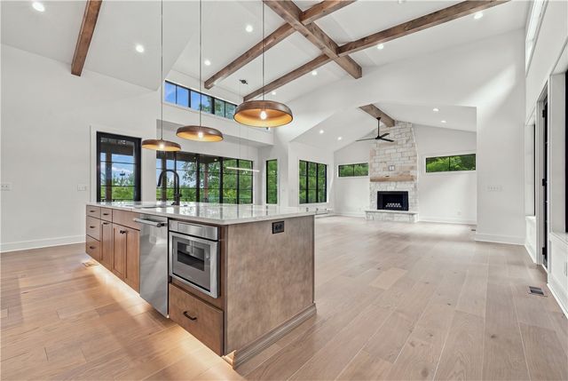119 Button Bush Trail, Six Mile, SC 29682