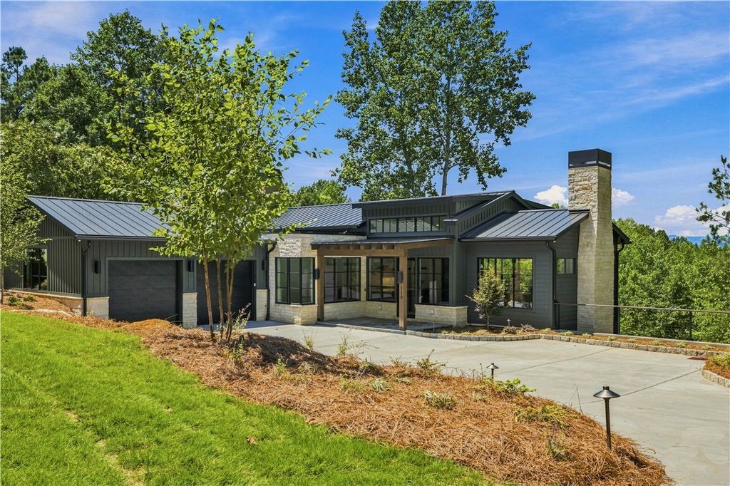 119 Button Bush Trail, Six Mile, SC 29682