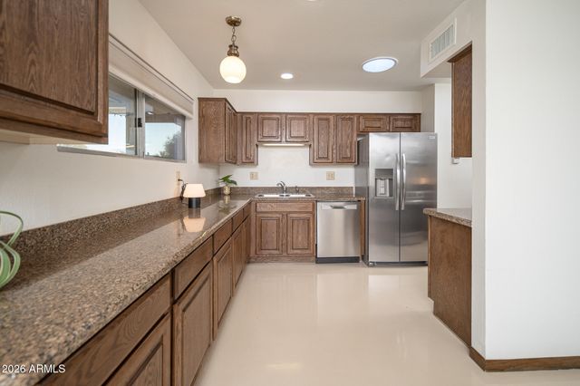 9506 W COUNTRY CLUB Drive W, Sun City, AZ 85373