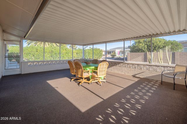 9506 W COUNTRY CLUB Drive W, Sun City, AZ 85373