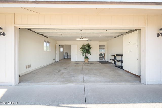 9506 W COUNTRY CLUB Drive W, Sun City, AZ 85373