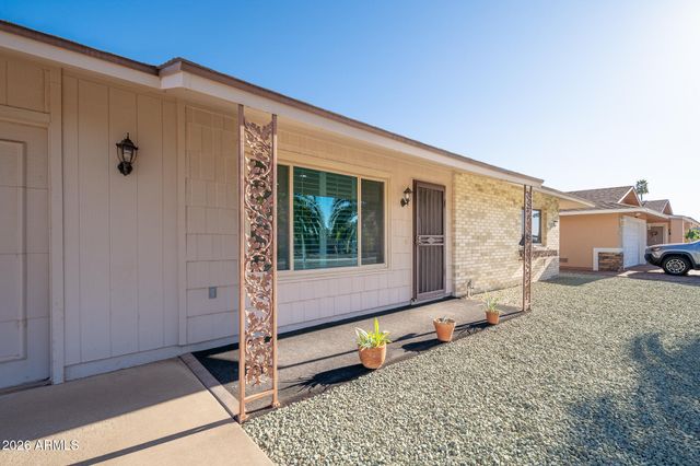 9506 W COUNTRY CLUB Drive W, Sun City, AZ 85373