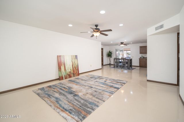 9506 W COUNTRY CLUB Drive W, Sun City, AZ 85373