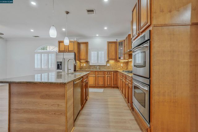 1164 Morello Ave, Martinez, CA 94553