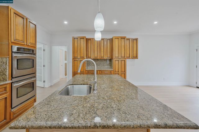 1164 Morello Ave, Martinez, CA 94553