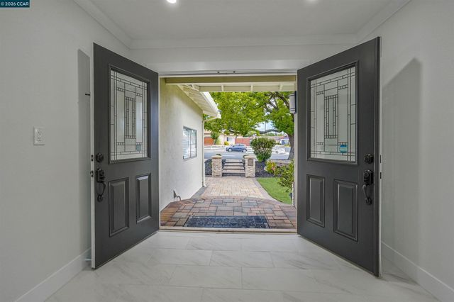 1164 Morello Ave, Martinez, CA 94553