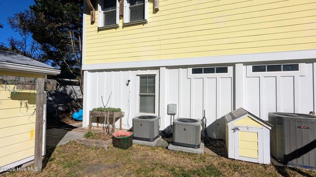403 Alabama Avenue Unit B, Carolina Beach, NC 28428