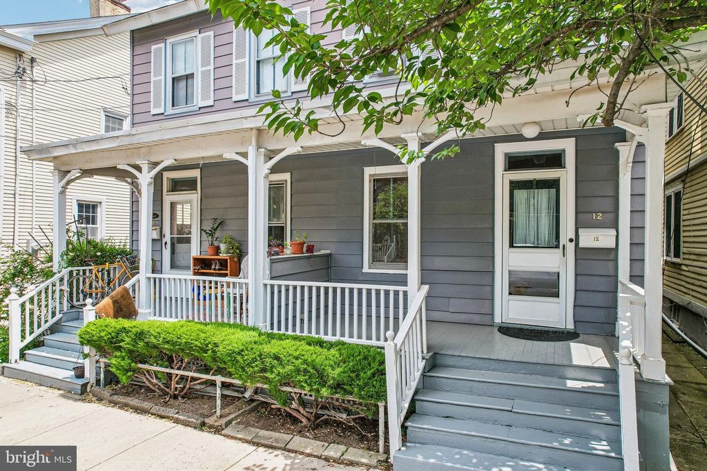 12 CHARLTON ST, Princeton, NJ 08540