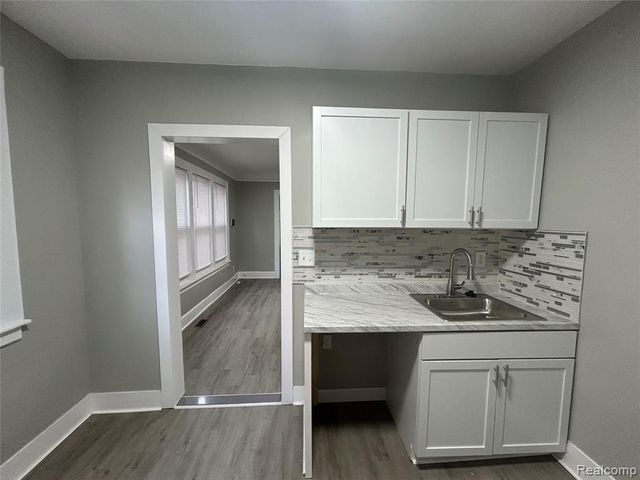 1933 Taylor Street, Detroit, MI 48206