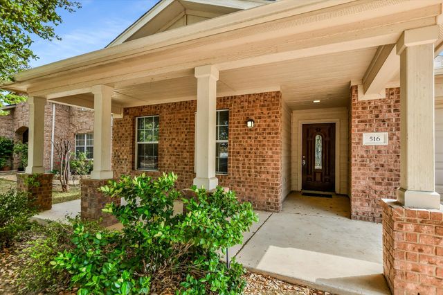 516 Lark ST, Leander, TX 78641