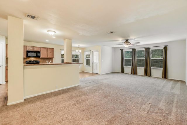 516 Lark ST, Leander, TX 78641