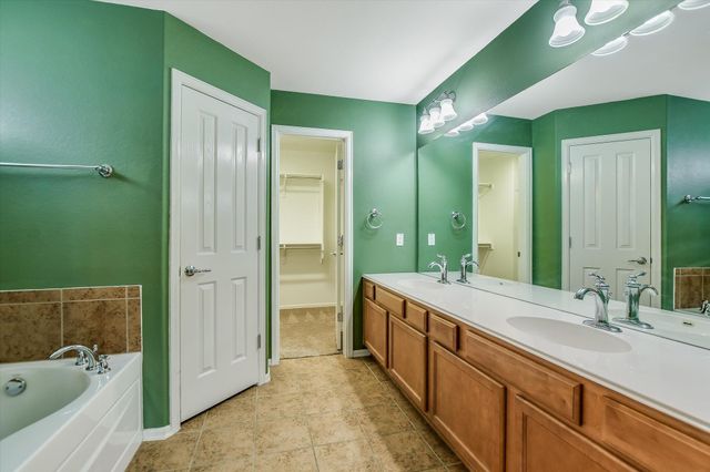 516 Lark ST, Leander, TX 78641