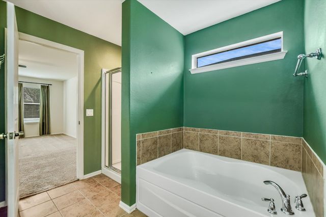 516 Lark ST, Leander, TX 78641