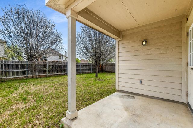 516 Lark ST, Leander, TX 78641