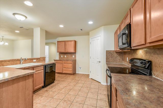 516 Lark ST, Leander, TX 78641