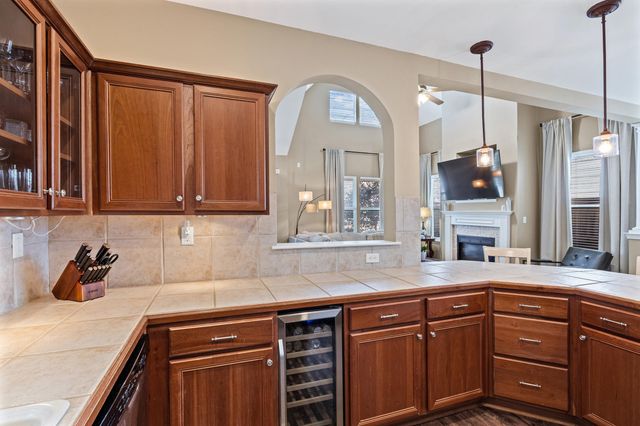 1254 ISLE POINTE DR, Memphis, TN 38103