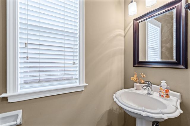 1254 ISLE POINTE DR, Memphis, TN 38103