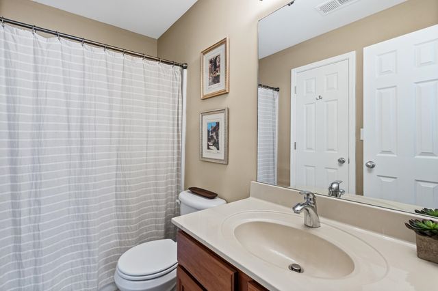 1254 ISLE POINTE DR, Memphis, TN 38103