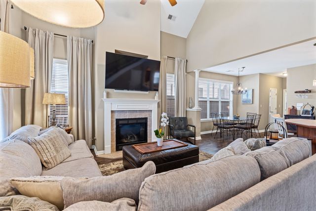 1254 ISLE POINTE DR, Memphis, TN 38103