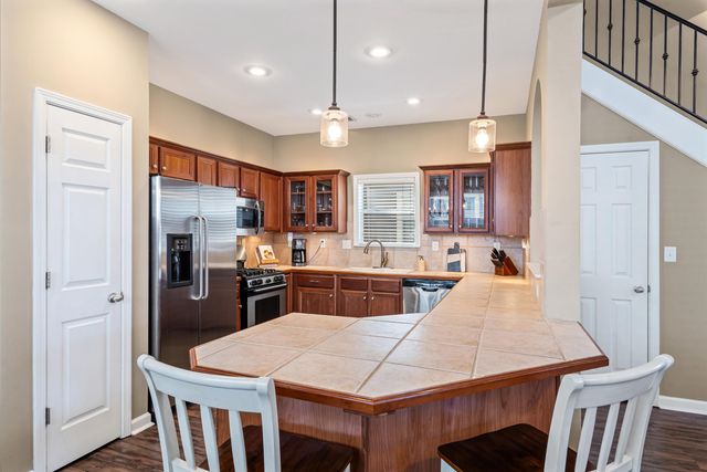 1254 ISLE POINTE DR, Memphis, TN 38103