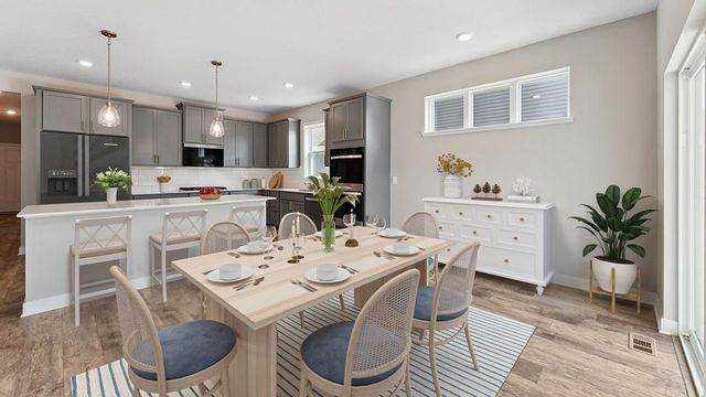2156 Bluff Heights Drive, Shakopee, MN 55379