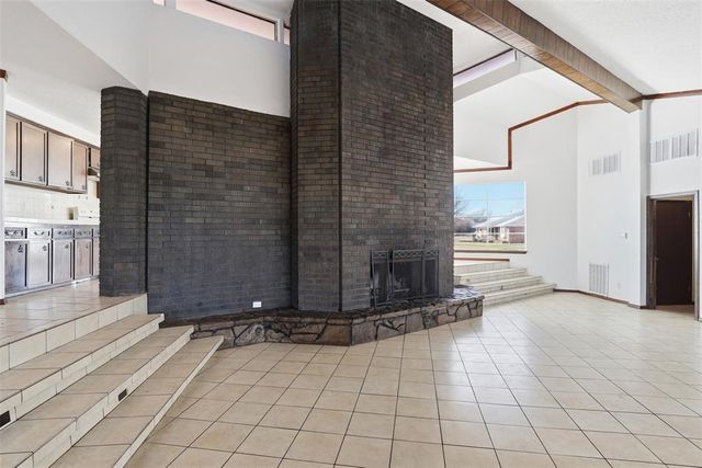 7700 S Country Club Drive, Oklahoma City, OK 73159