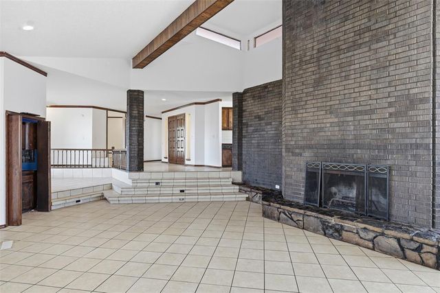 7700 S Country Club Drive, Oklahoma City, OK 73159