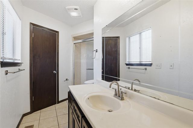 7700 S Country Club Drive, Oklahoma City, OK 73159