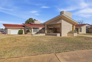7700 S Country Club Drive, Oklahoma City, OK 73159