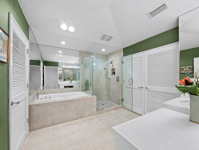 3040 GRAND BAY BOULEVARD 234, Longboat Key, FL 34228