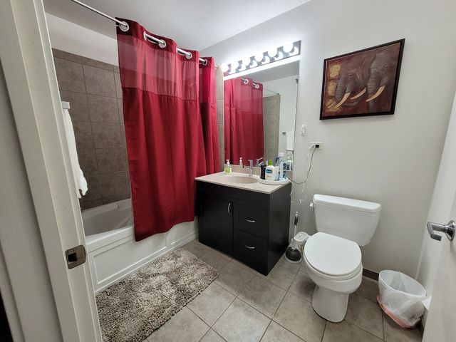 235 W Van Buren Street 2608, Chicago, IL 60607