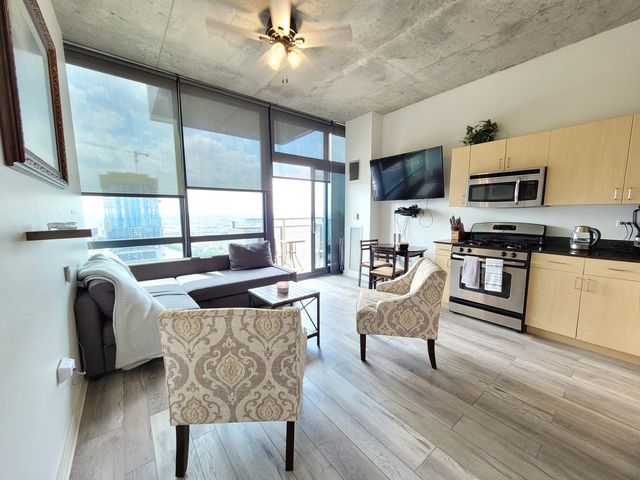 235 W Van Buren Street 2608, Chicago, IL 60607