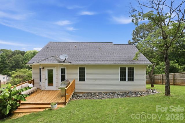 320 Meadowbrook Drive, Canton, NC 28716