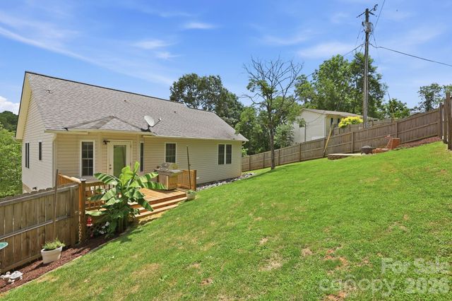 320 Meadowbrook Drive, Canton, NC 28716