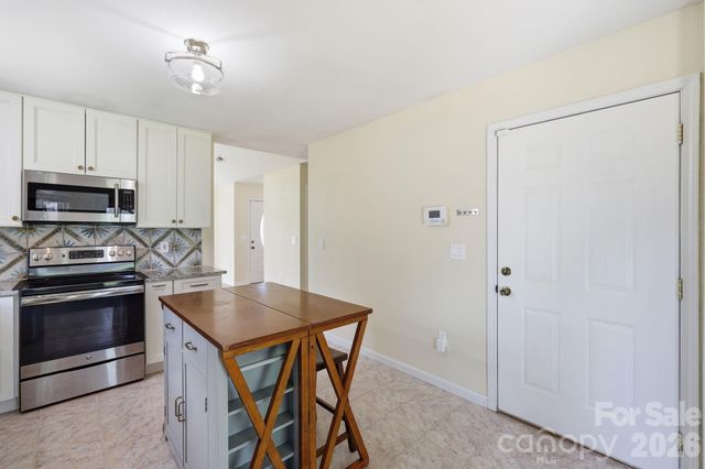 320 Meadowbrook Drive, Canton, NC 28716