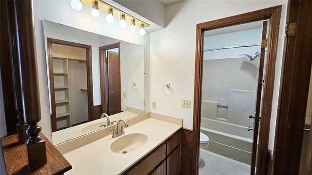 9005 Tracy Drive, Oklahoma City, OK 73132