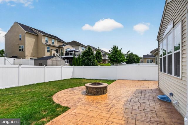 15198 JENNERETTE LN, Woodbridge, VA 22193