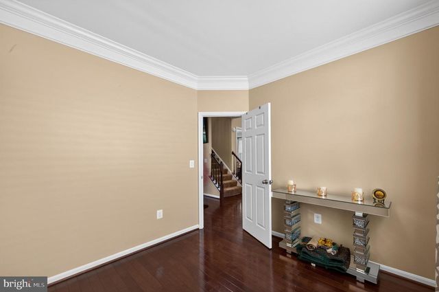 15198 JENNERETTE LN, Woodbridge, VA 22193