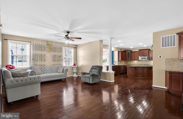 15198 JENNERETTE LN, Woodbridge, VA 22193