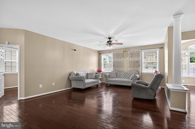 15198 JENNERETTE LN, Woodbridge, VA 22193