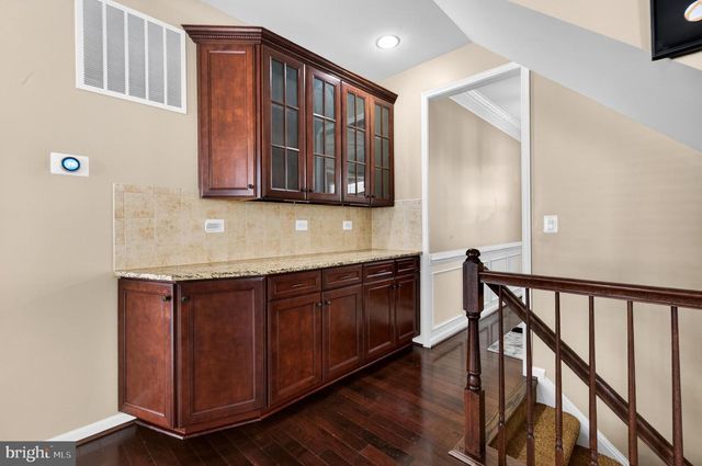 15198 JENNERETTE LN, Woodbridge, VA 22193