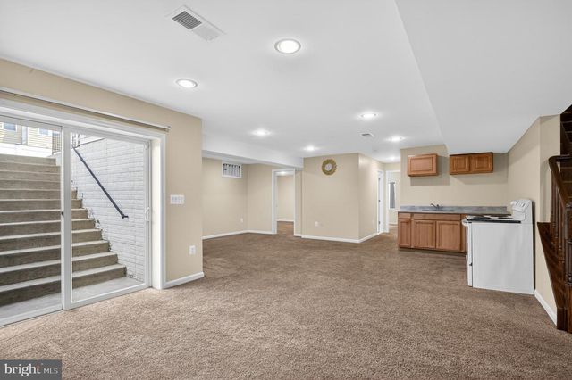 15198 JENNERETTE LN, Woodbridge, VA 22193