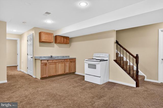 15198 JENNERETTE LN, Woodbridge, VA 22193
