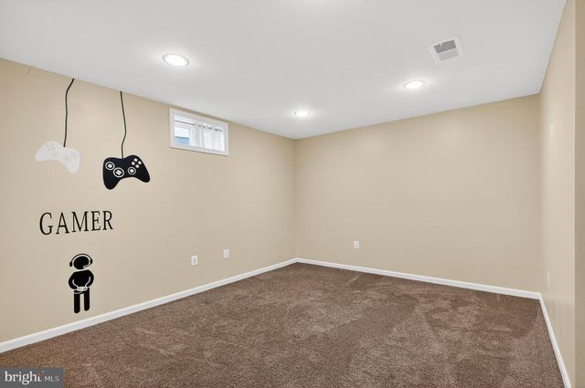 15198 JENNERETTE LN, Woodbridge, VA 22193
