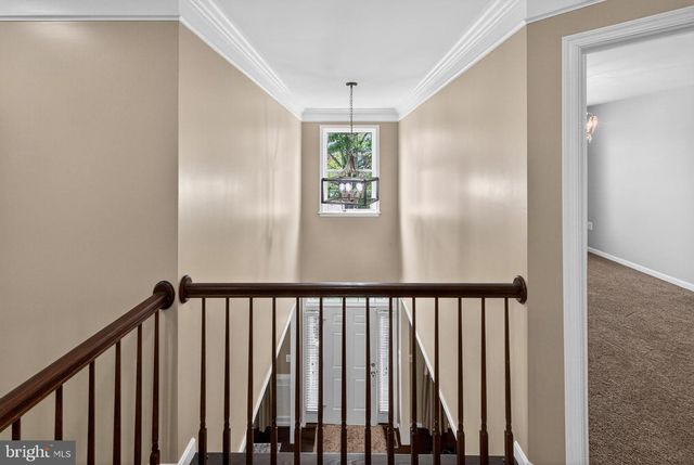 15198 JENNERETTE LN, Woodbridge, VA 22193