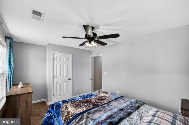 15198 JENNERETTE LN, Woodbridge, VA 22193