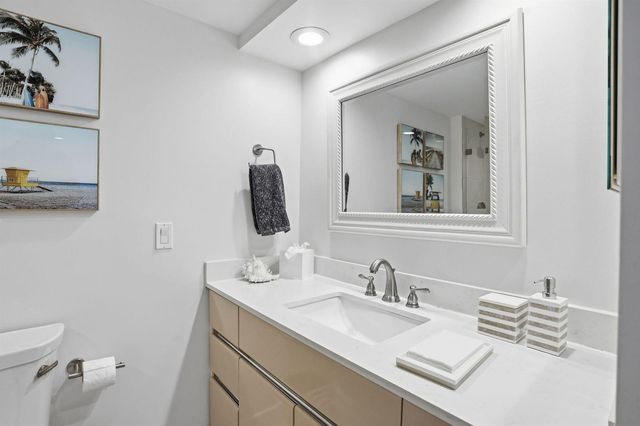 3210 S Ocean Boulevard 602, Highland Beach, FL 33487