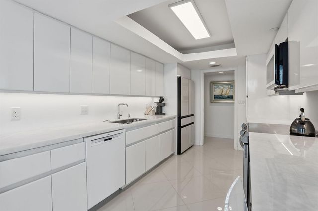 3210 S Ocean Boulevard 602, Highland Beach, FL 33487
